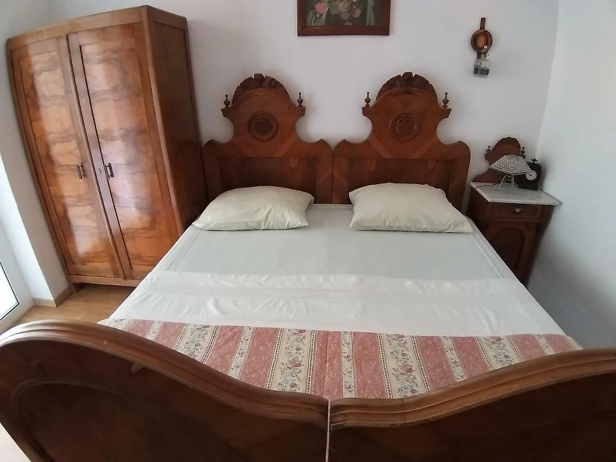 Apartment Milka Vinjerac